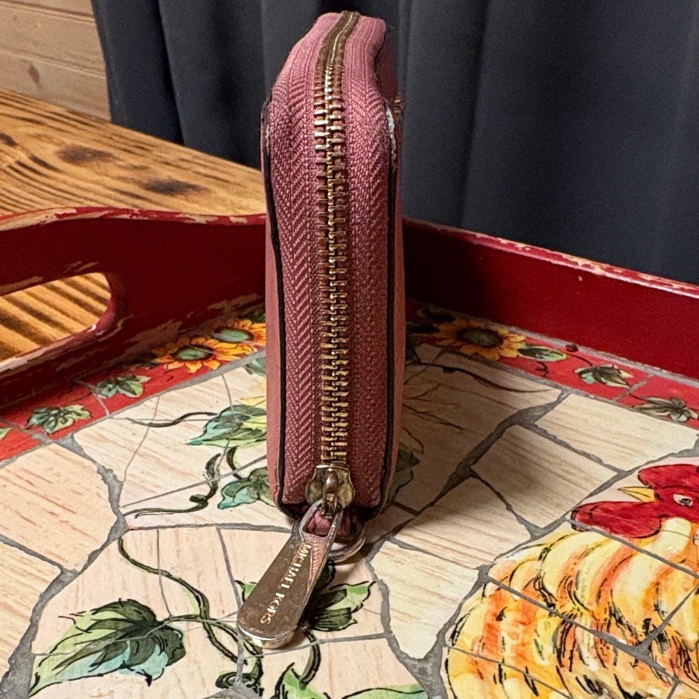 Michael Kors Rose Wallet - Picture 2 of 12